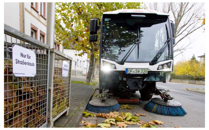 Neue Kehrmaschine der Stadtwerke – natürlich nachhaltig
