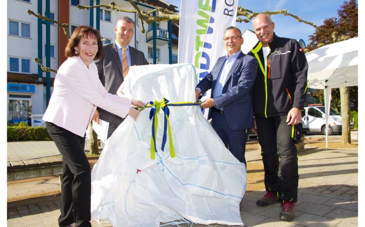 „PUSH ME DOWN – Intelligenter Solar-Papierkorb”